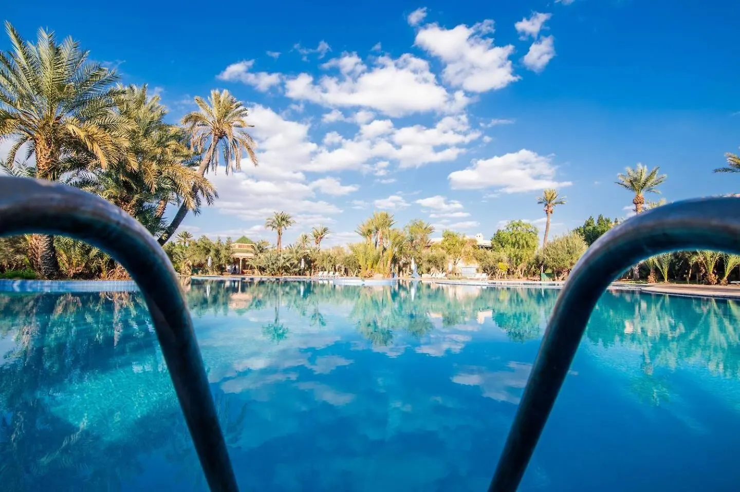 아파트 Appartement Familiale A Marrakech Jardin Piscine Lac Et Parc Pour Enfants 마라케시